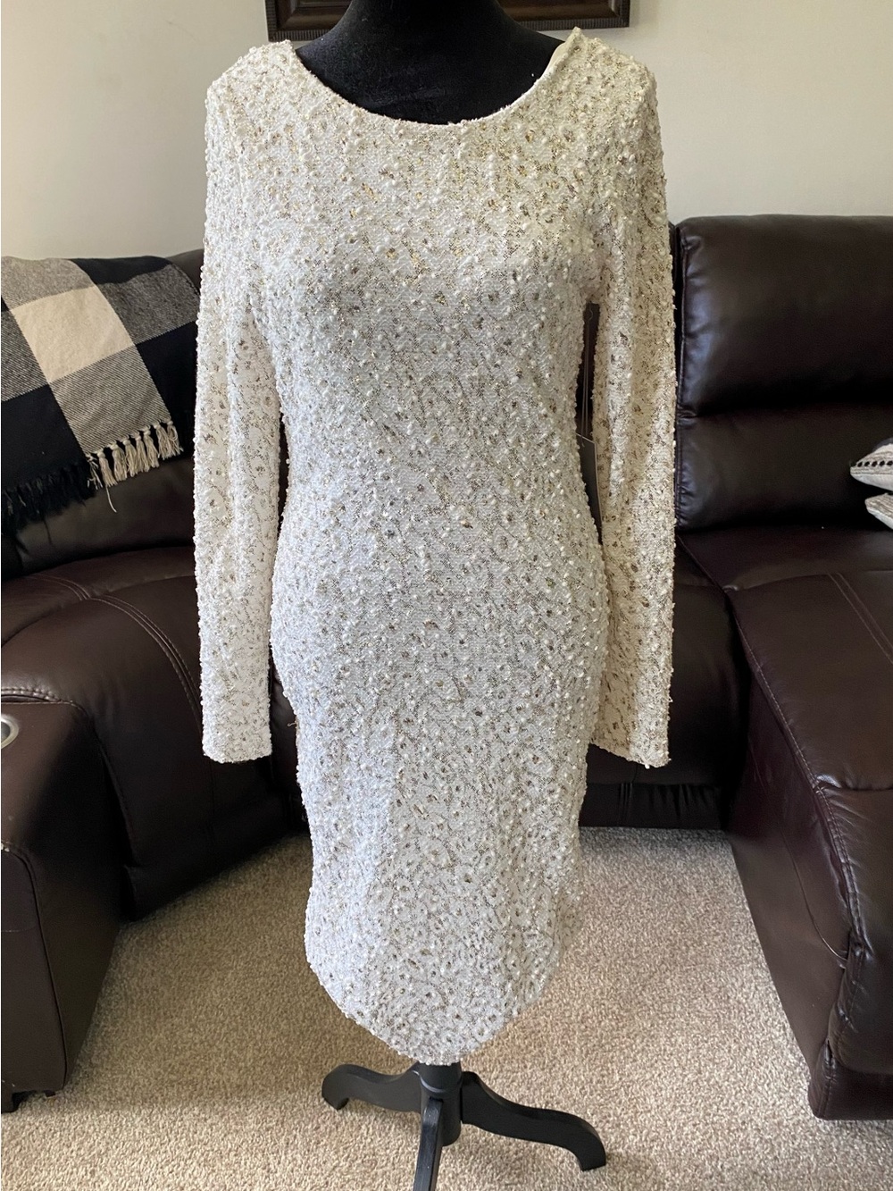 New Jennifer Lopez Fitted Sequin Scoop Neck Midi Dress Women’s Medium Formal NWT